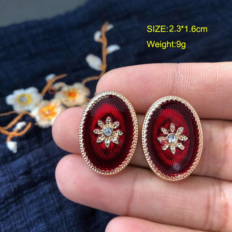 Vintage Women Baroque Green Color Pearl Enamel Earrings Trendy Palace Round Heart Shape Stud Earring Exquisite Lady Stud Earing