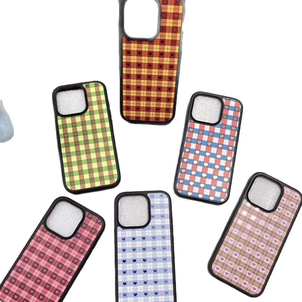 Color plaid love Apple 11promax mobile phone case 11pro plaid large hole black edge glass anti-drop simple