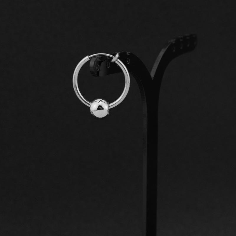 Neutral and simple wind titanium steel earrings, versatile small earrings for male and female couples, stainless steel round bead earrings earclips