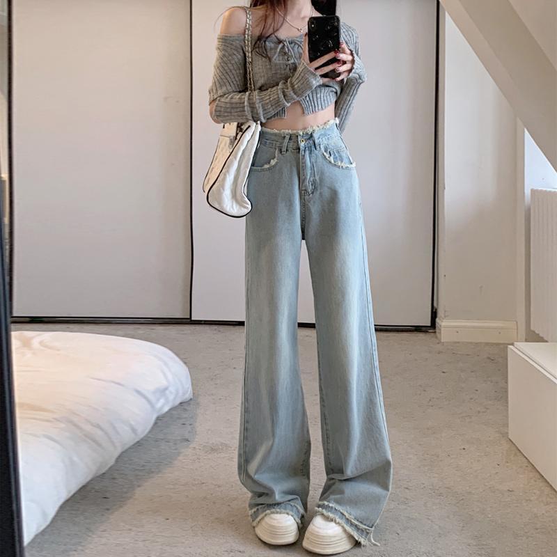 Retro High-Waist Light Blue Wide-Leg Jeans for Women - Autumn/Winter 2023