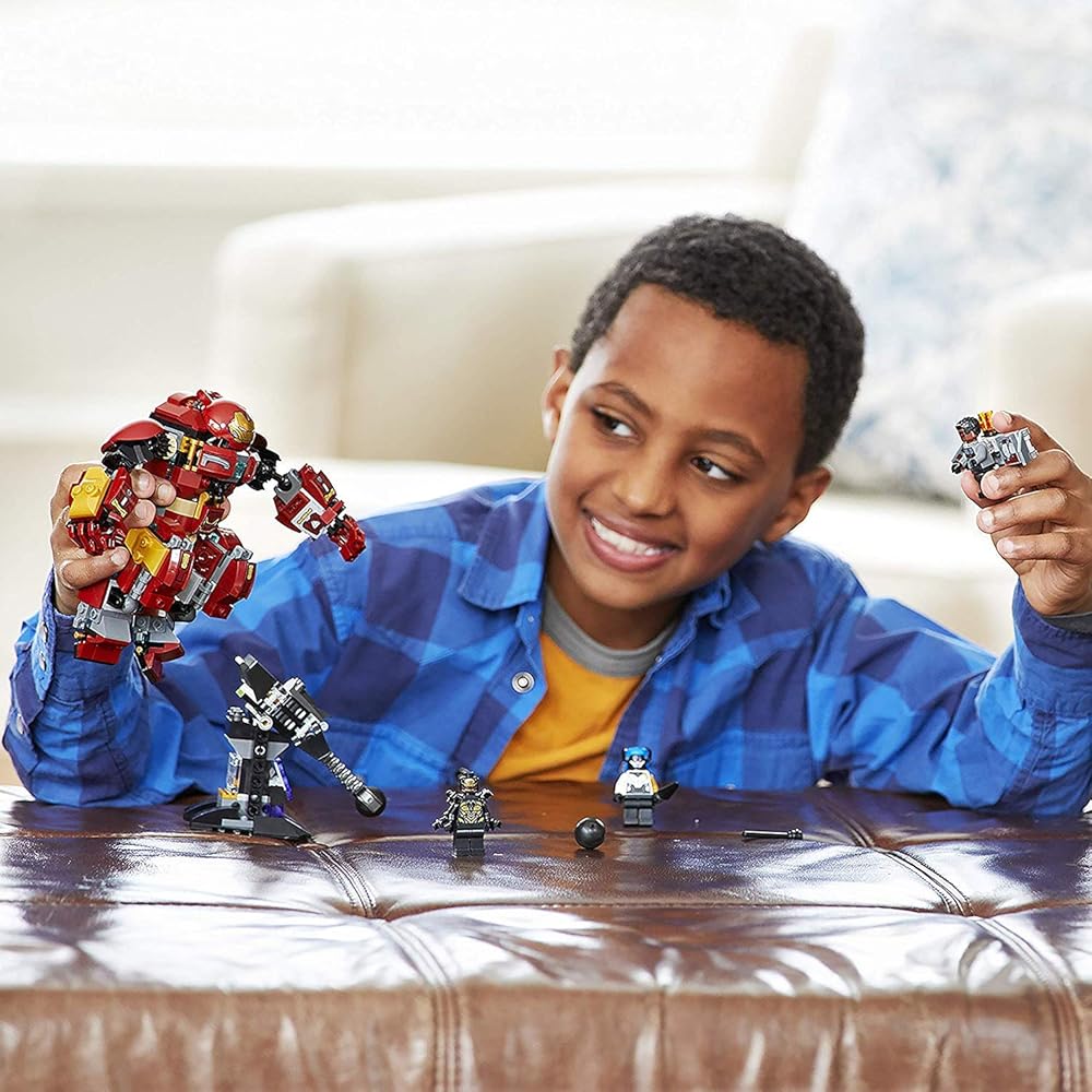 LEGO Super Heroes Hulkbuster Smash-Up Building Set 76104 with Action Figures and Accessories