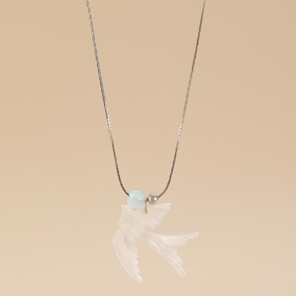 Retro Personalized Design Luxury Bird Swallow Pendant Necklace Thin Rope Collarbone Chain