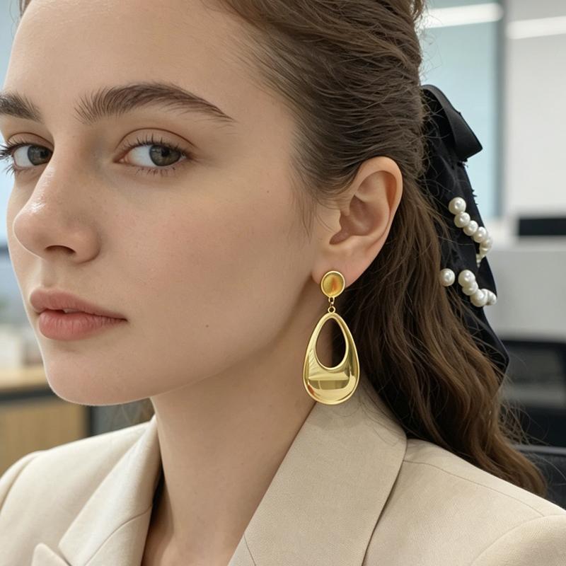 Simple Stainless Steel Teardrop Ear Clips 18 Gold-Plated Hypoallergenic Smooth Non-Piercing Clip on Earrings for Women