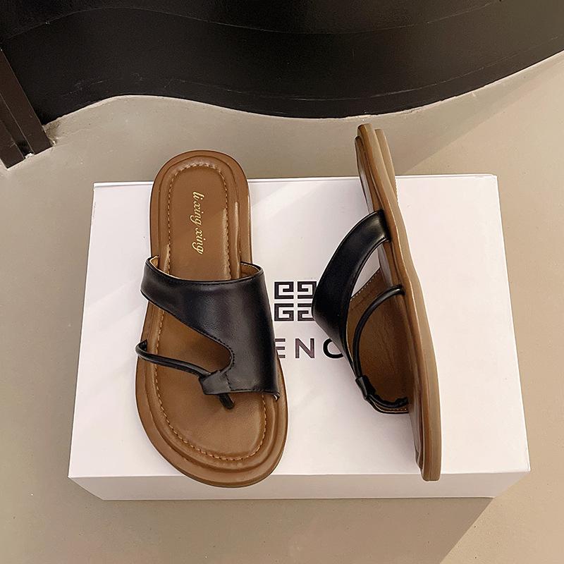 

Beach sandals flat slippers women s summer wear fashionable soft sole niche set toes comfortable retro new 35 чёрный