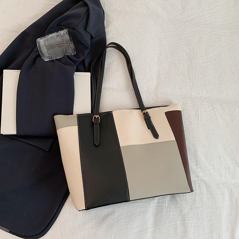 Women's Handbag, 2026 New Fashi Korean Versi Large Capacity Simple Single Shoulder Ctrasting Color Tote Bags, Handbag