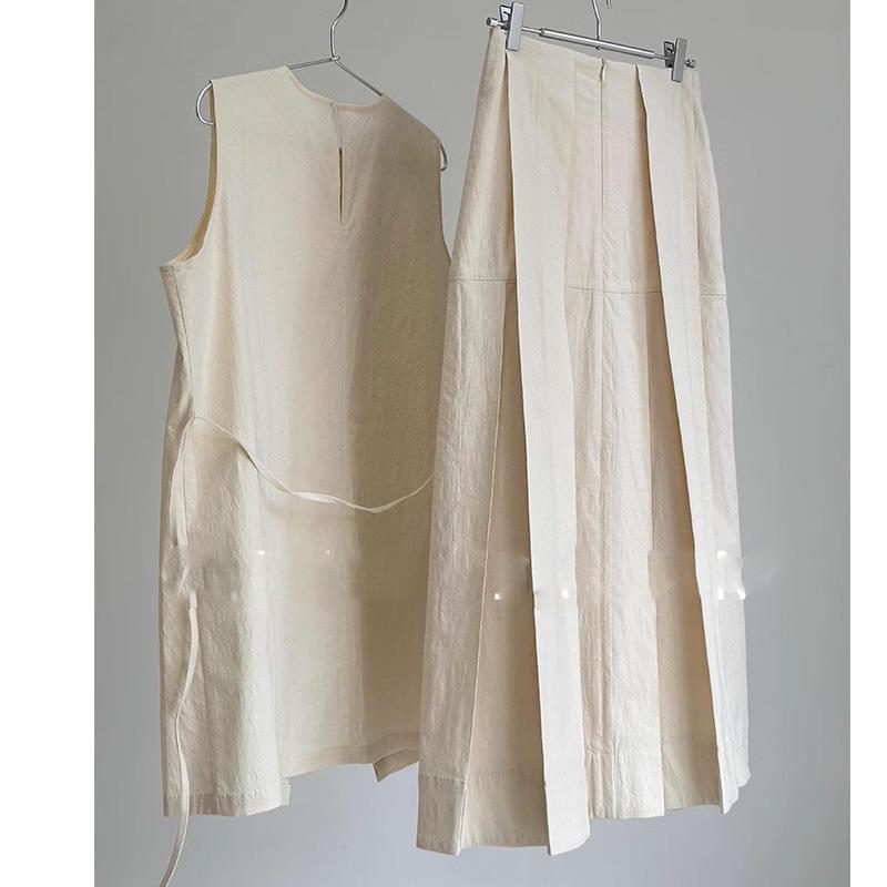 Cloud Surge: Zen-Style Deconstructed Pleated Skirt & Strappy Vest Set