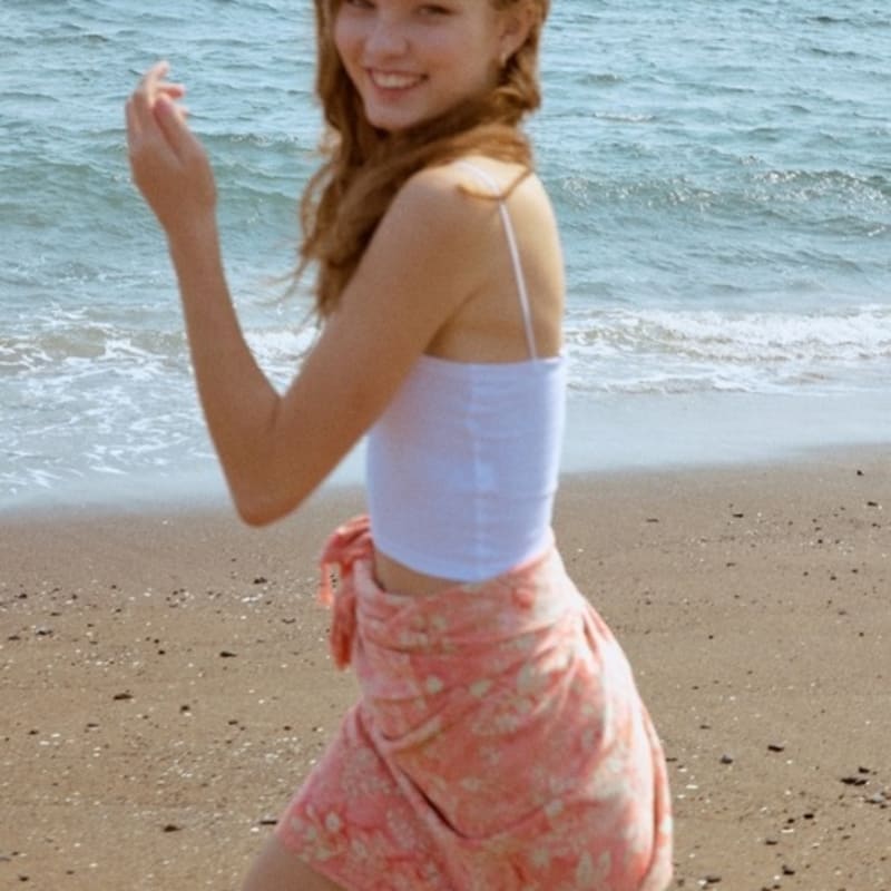 MATT AND MEL [Sarong] JEJU Plants - Coral