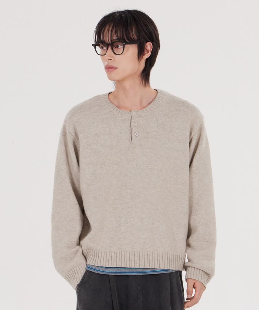 GLW [Unisex] Oversized Button Henley Neck Knit Beige