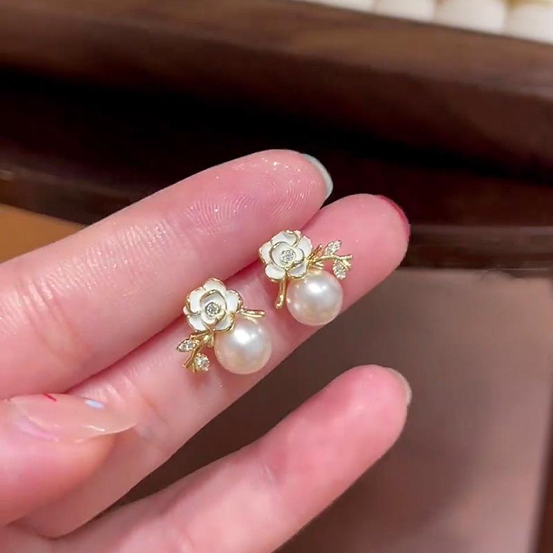 Korean & Japanese Camellia Pearl Stud Earrings: Stylish High-End Women's Fashion for Summer 2024.