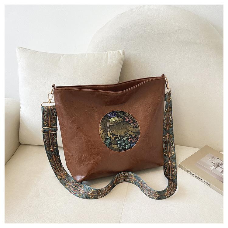 Vintage Elephant Print Crossbody Bag for Women, Boho Leather Shoulder Bag, Adjustable Wide Strap Messenger Purse, Casual Daily Handbag
