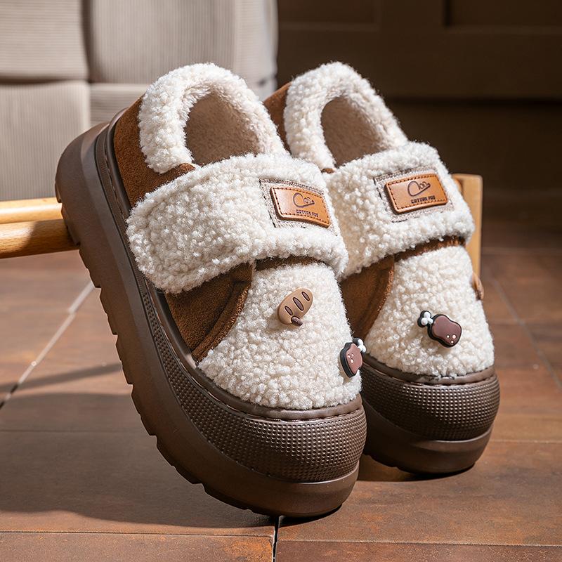 Fashion Cute Thick Bottom Plush Casual Shoes Women 2025 Winter Chunky Platform Eva Sneakers Cartoon Decoration Designer Cotton Shoes