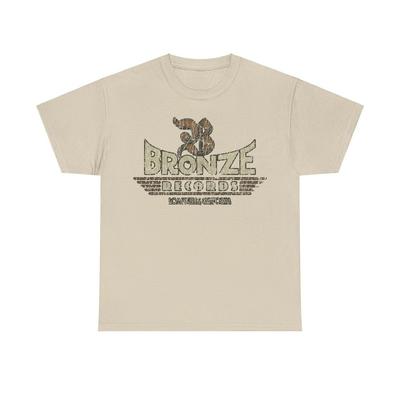 Bronze Schallplattenladen Los Angeles 1939 Distressed Print T-Shirt
