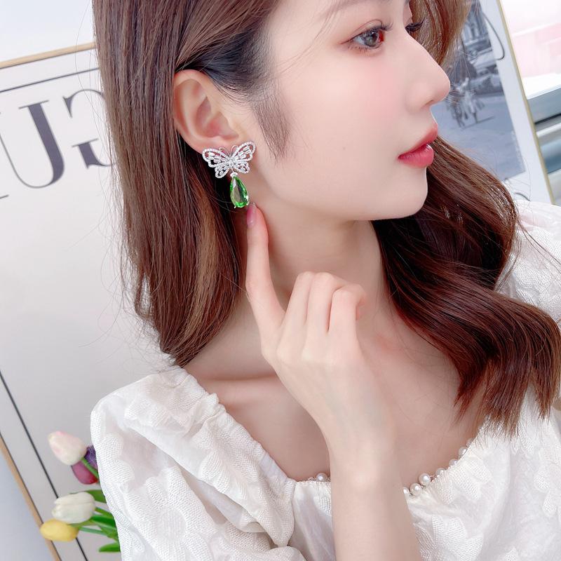 Damen Leichter Luxus Design Elegante Tropfen Schmetterling Ohrringe Modische Und Vielseitige Nischendesign Ohrringe Tägliche Accessoires