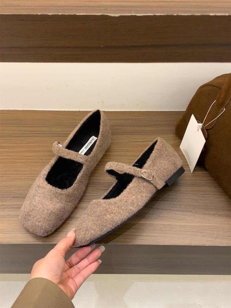 French Flat-bottomed Velvet Mary Jane Fluffy Shoes Women's Shoes Wear 2025 Autumn and Winter Retro Suede Evening Shoes