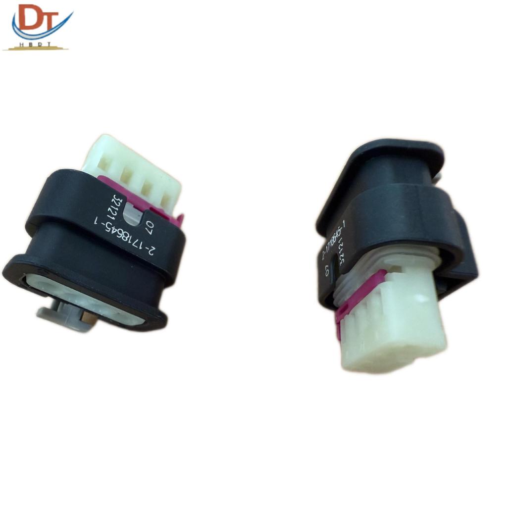 4-Pin Automotive Wire Harness Connector Plug with Plastic Shell
