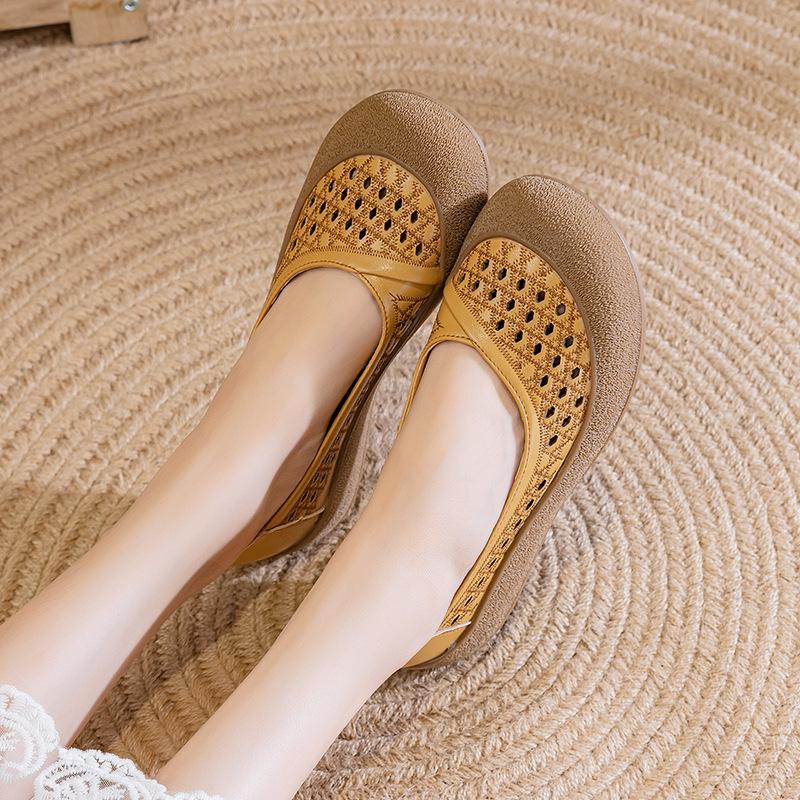 Leather New Summer Sandals Women's Shoes Large Size Mother Soft Sole Hollow Comfortable Flat Bottom Non-slip Single Shoe Hole Breathable