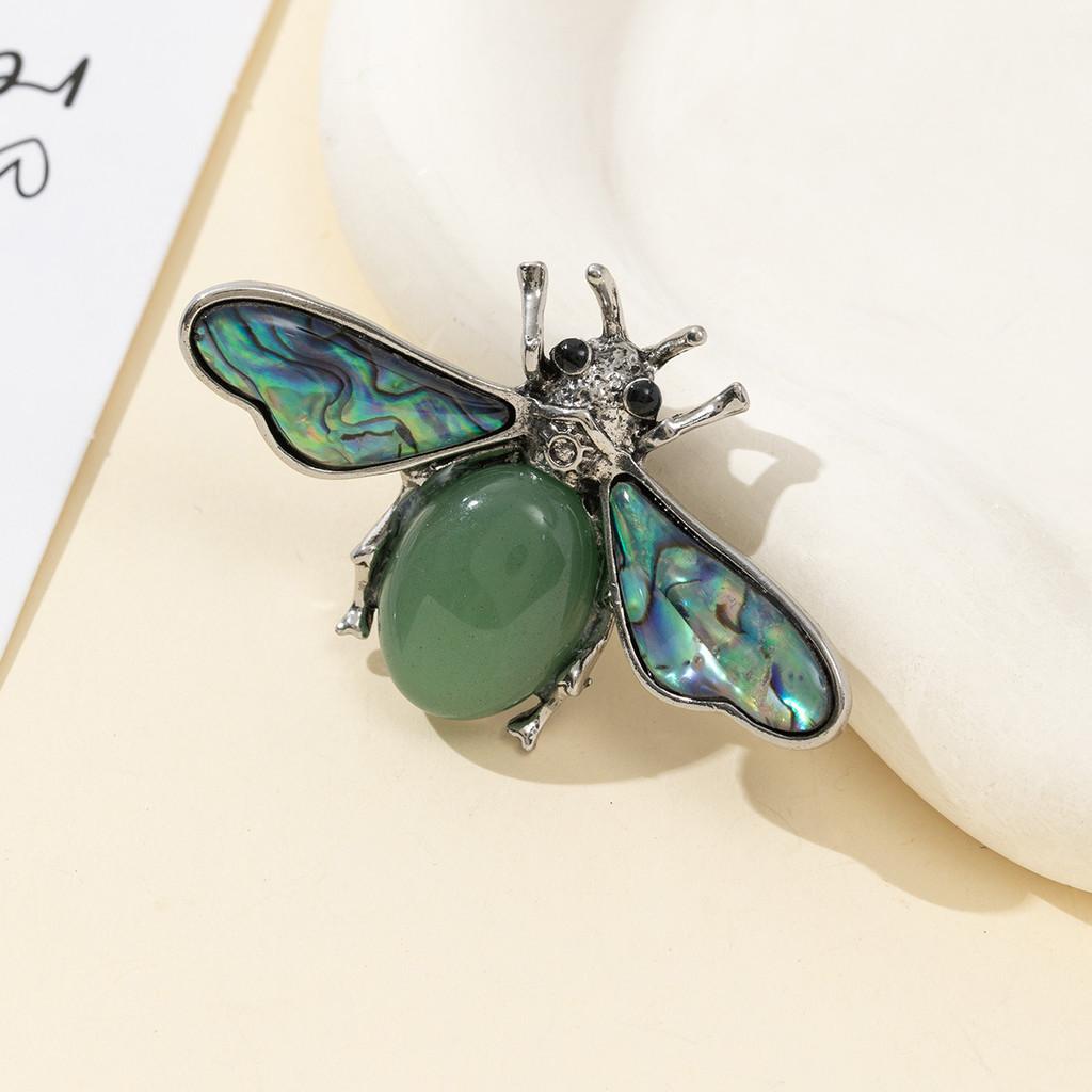 Fashion Brooch Pin With Shell And Stone For Elegant Clothing Accessory Gift