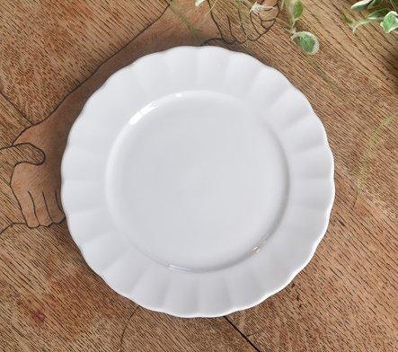 Set of 5 White Dinnerware: Floral-Shaped, Shatter-Resistant Porcelain TIARA Pure White Ruffle Cake and Salad Plates, 19cm