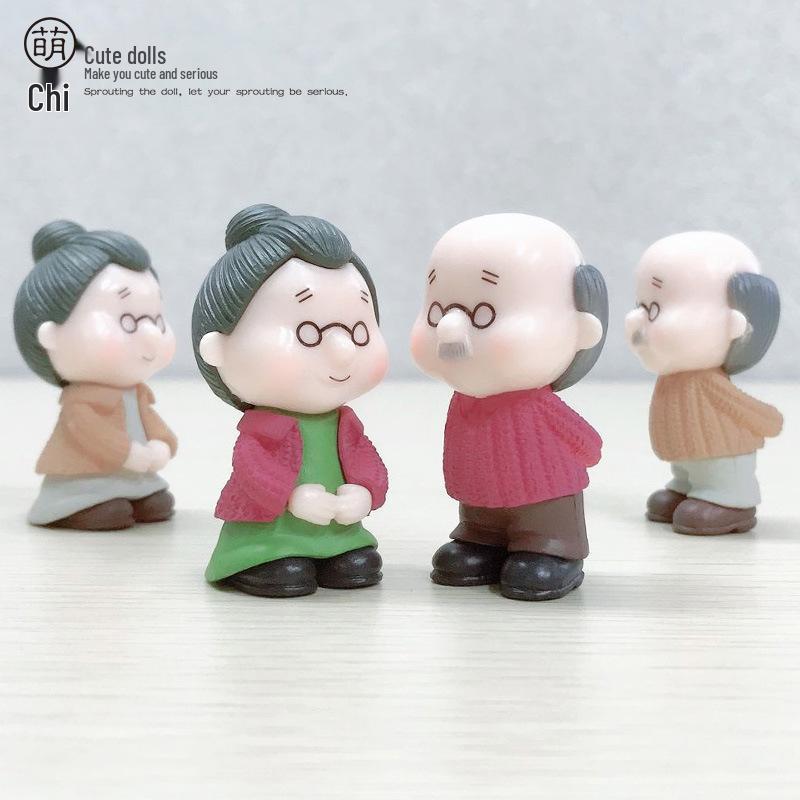 Succulent Bonsai Cake Decor: Grandparents Couple PVC Figurines for Micro Landscape