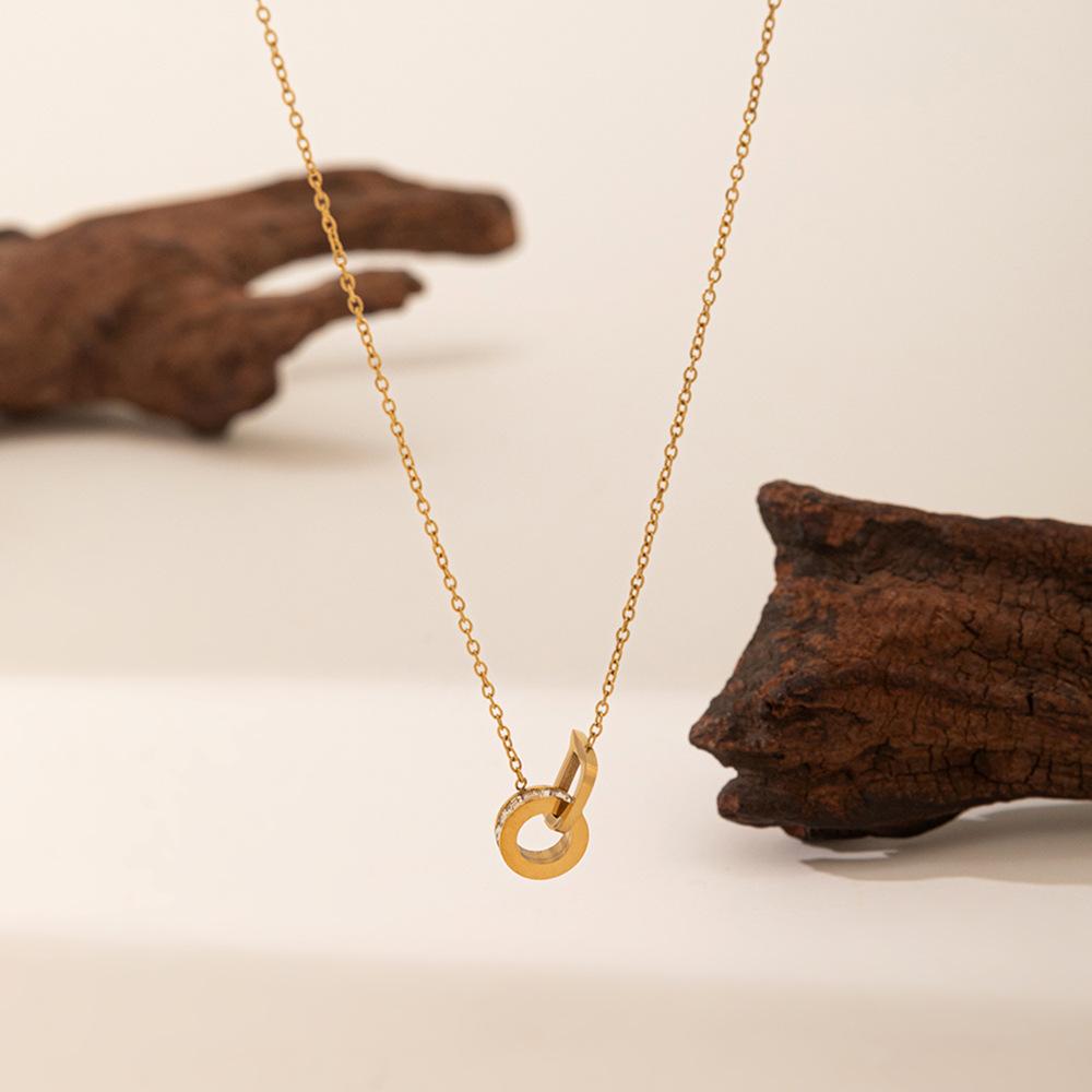 Internet Celebrity D Letter Interlocking Round Necklace Female Ins Style Temperament Versatile Diamond Design Collarbone Chain