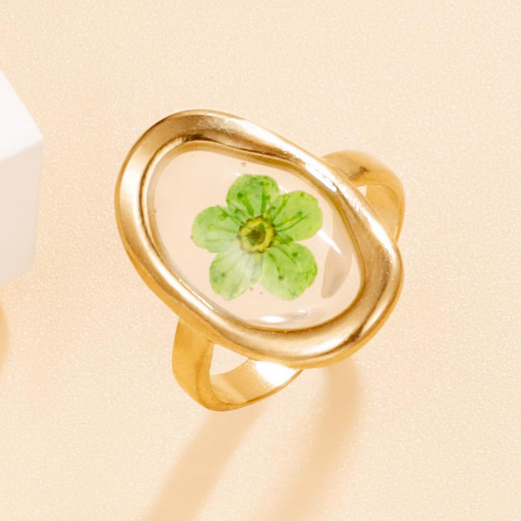Women's Open Baroque Oval Geometric Ring In Stainless Steel