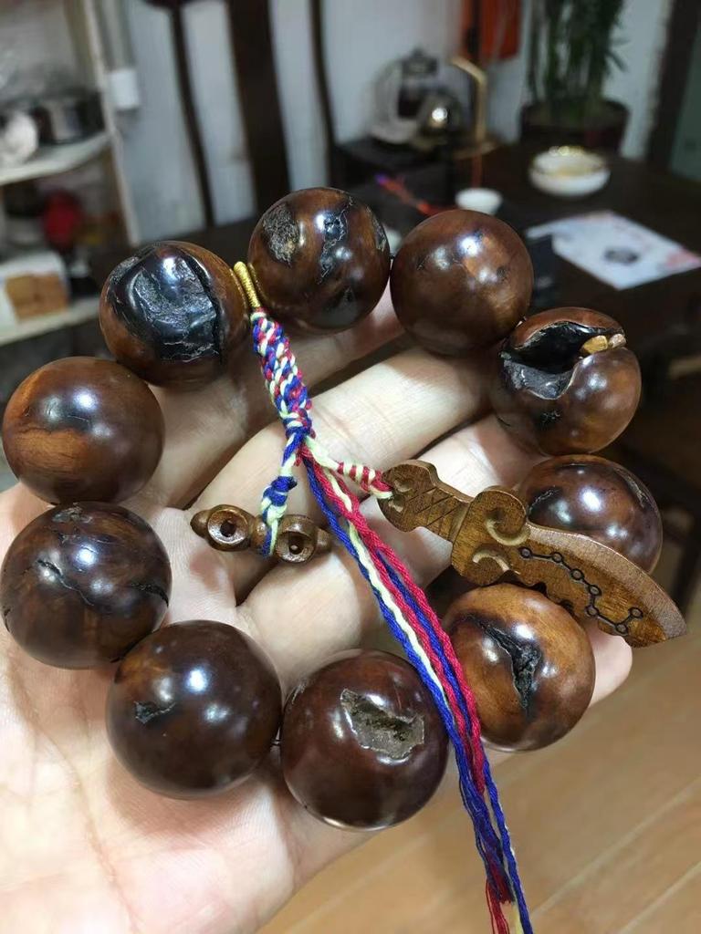 Men's Thunder Mark Jujube Wood Prayer Beads Bracelet with Wind Fire Wheel Pendant