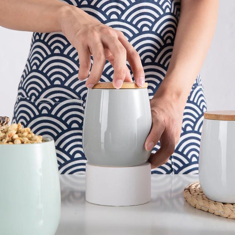 Modern Minimalist Ceramic Wooden Lid Sealed Jar Kitchen Storage Supplies Storage Jar Miscellaneous Grains Coffee Tea Food Jars