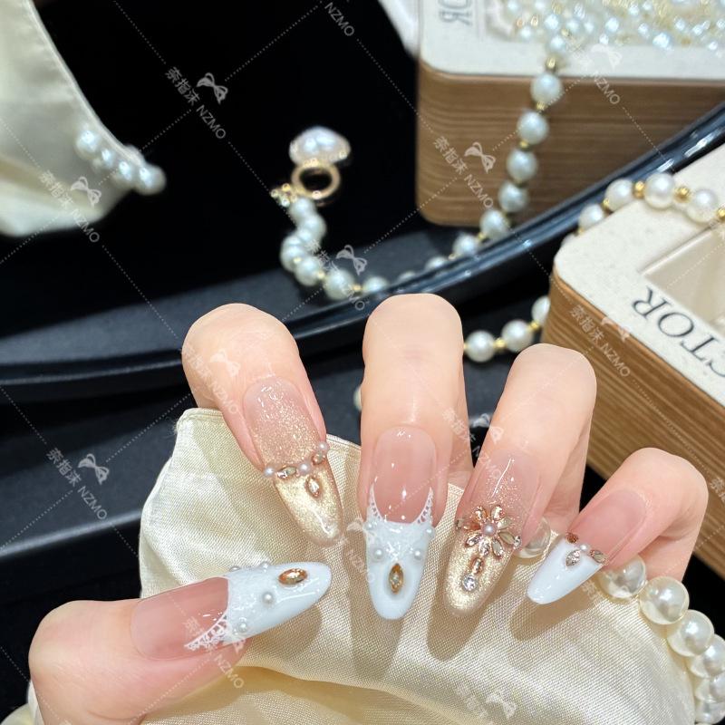 L28 French Luxury Design: Elegant Long Wearable Nails