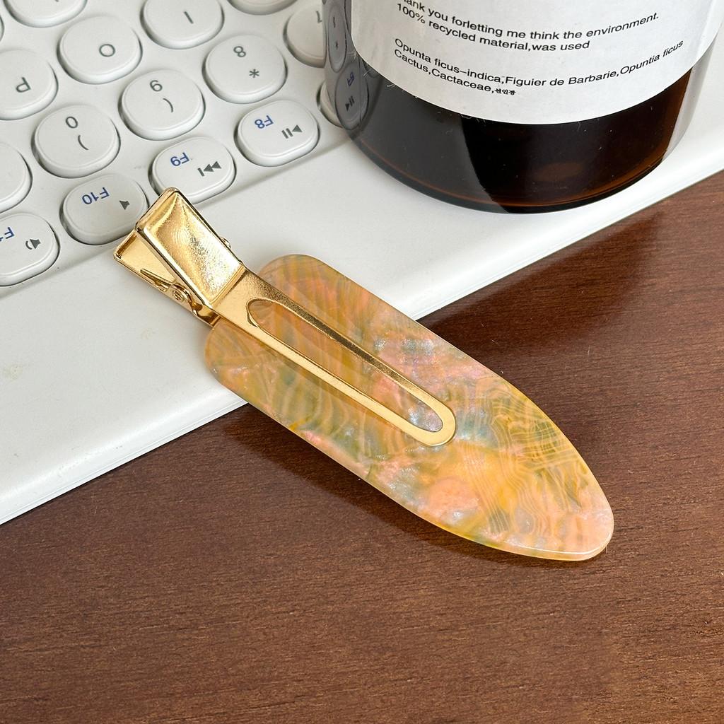 Trendy Oversized Acetate No Trace Hair Claw Versatile Plaid Hair Clip For Women