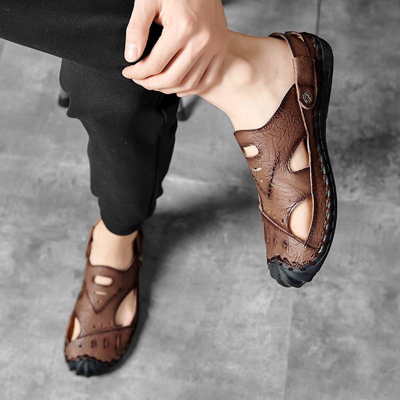 New Closed-Toe Slippers Men's Leather Summer Breathable Hollowed Leisure Sports Hole Outdoor Beach Sandals
