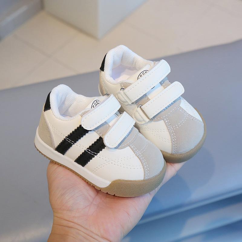 

Детская обувь новая обувь для малышей на мягкой подошве весенне-осенняя обувь для мальчиков спортивная и для отдыха кроссовки 1-3 года 16 yards -20 yards, please take 5 pairs.