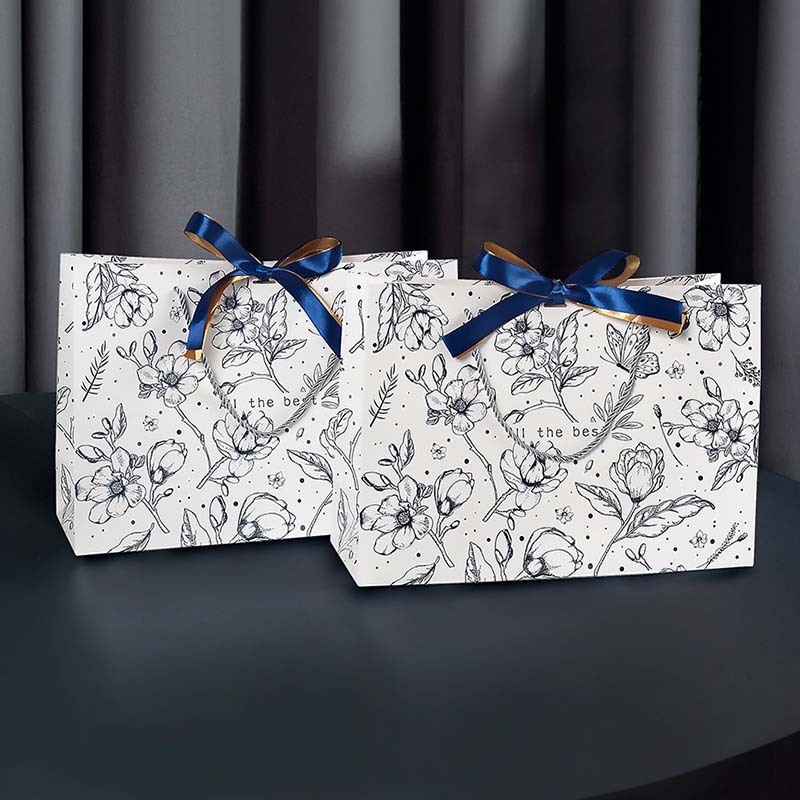 WTEMPO Large Capacity Hand-held Gift Paper Bags Retro Elegant Printed Bags Daily Presents Packaging Bags Ideal for Storing and Gifting Delicate Items