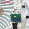 Retro Fashion Ladies Small Shoulder Bag With Lock Closure For Street Style Outfits