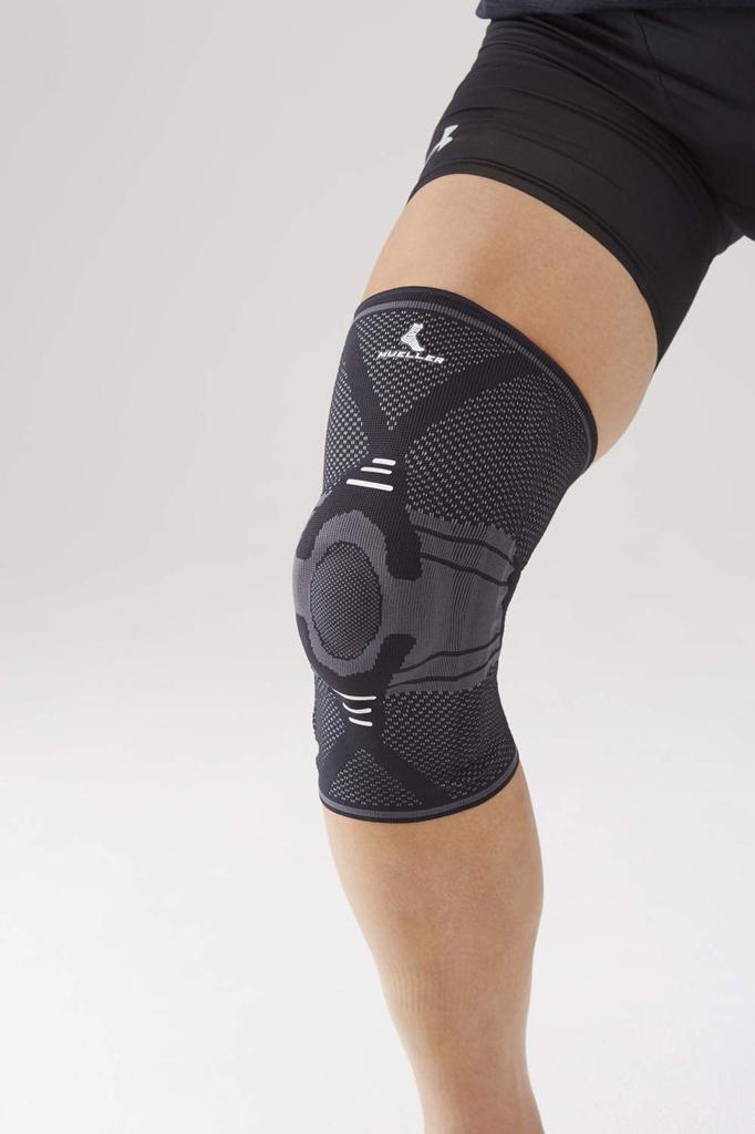 Mueller Omniforce Knee Stabilizer Large circumference Authentic Japanese Product KS700, (Knee 40-45cm), Ambidextrous, Black/Gray, 55693,