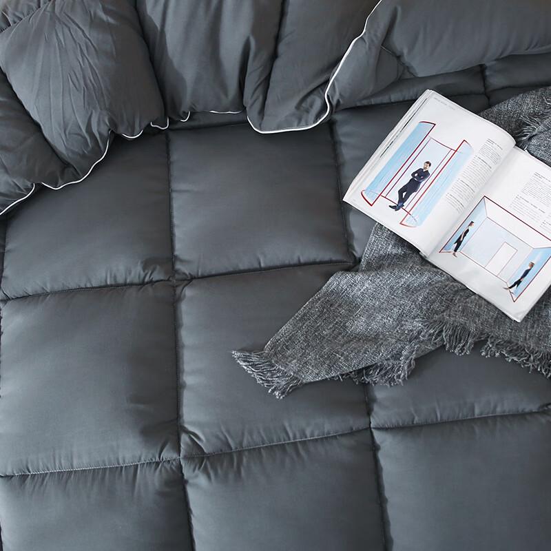 LANGSHA Graphene Self-Heating All-Season Quilt