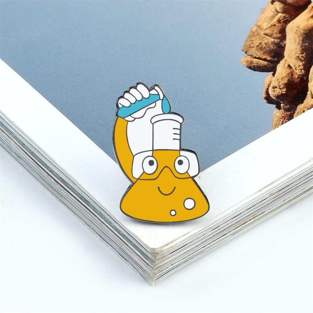 Cartoon Science Brooch Cute Funny Chemical Scientific Experiment Test Tube Beaker Enamel Pin for Student Bag Lapel Badge Jewelry