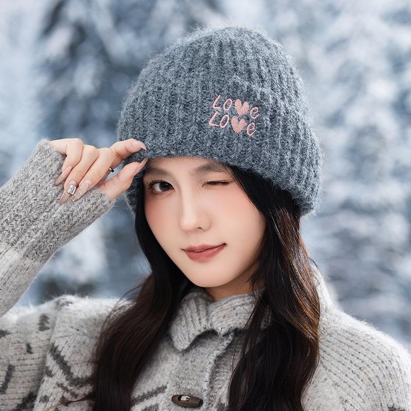 Korean Version of Letters LOVE Plus Velvet Warm Wool Hat Autumn and Winter Versatile Windproof Ear Protection Head Hat Big Head Circumference Pile Hat