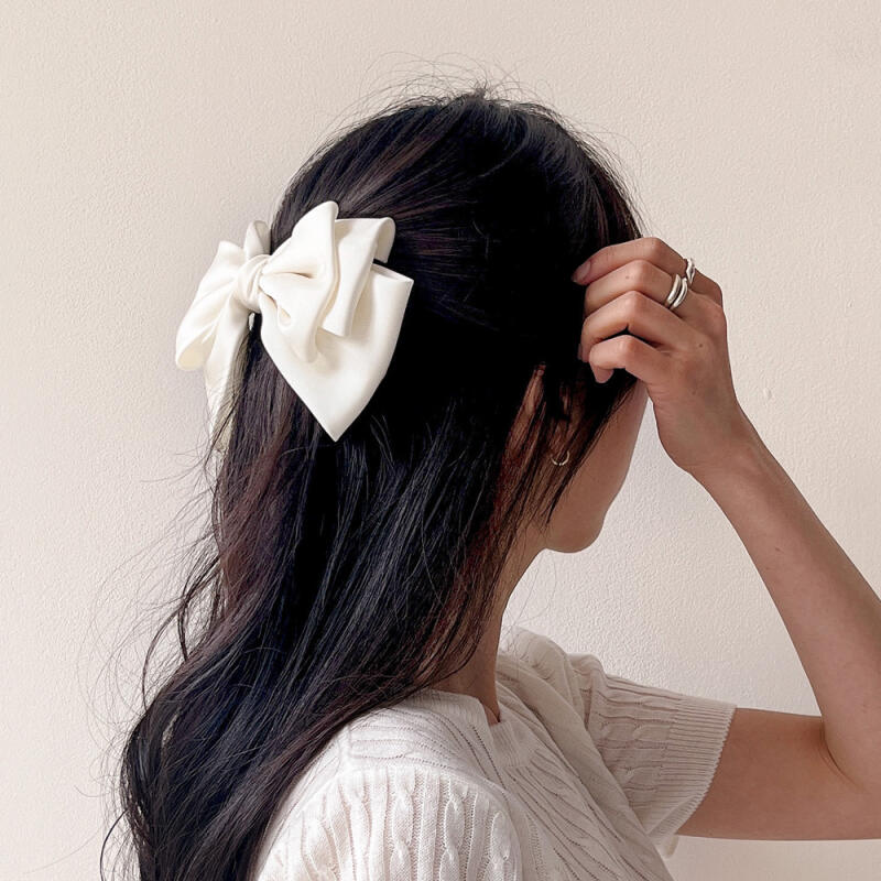 Silk 3-Tier Knot Hairpin (White)