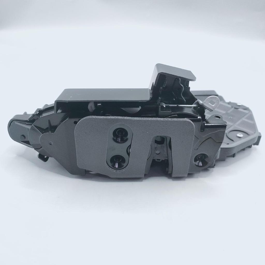 Rear Door Lock Actuator (Right) for Ford Mondeo 2008 Inductive/High Trim Model, Part 7S71A26412GB.