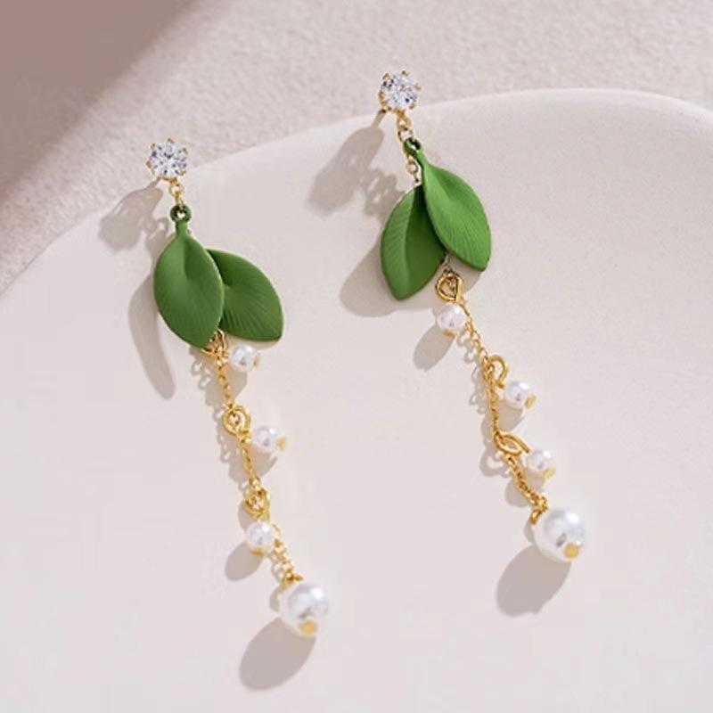 French Romantic Green Flower Asymmetric Tassel Drop Earrings New Design Jewelry for Women's or Girl’s Sweet Ear Accessories
