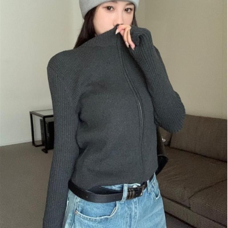 A Semi-high-neck Knitted Cardigan Sweater Jacket for Women In Early Autumn with A Zipper Design, A Slim Short Long-sleeved Top