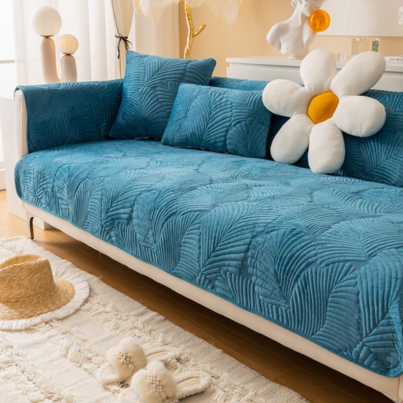 

Зимний однотонный плюшевый диван, утолщенная вышитая подушка, нескользящий чехол для дивана 70×70CM павлин голубой