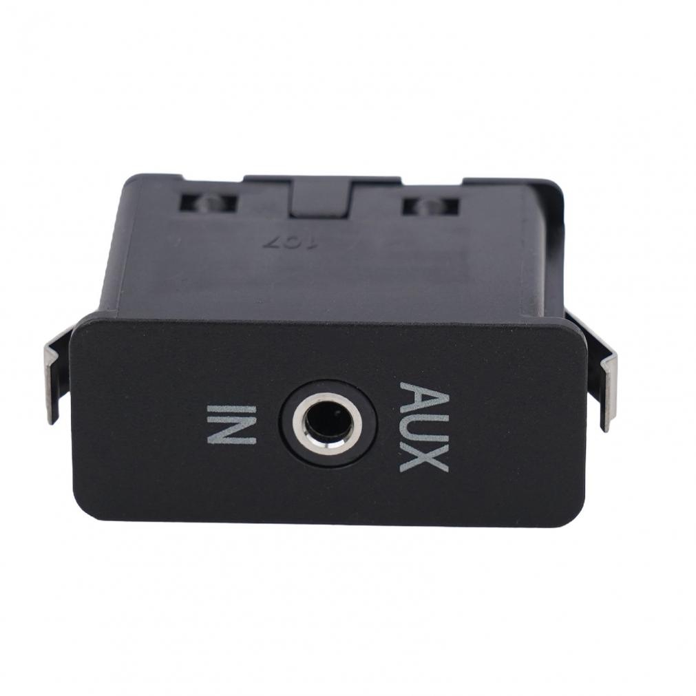 1 Pcs AUX Auxiliary Audio Socket 6930561 For X1 X3 X6 Z4 E81 E87 E90