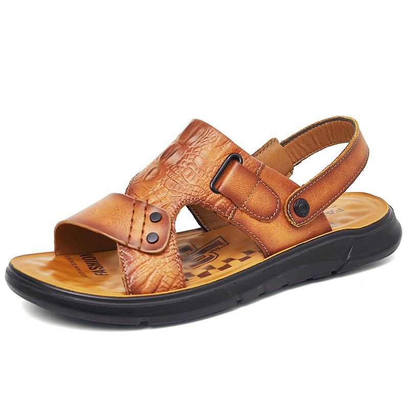 Fashion Summer Fashion Leather Men's Sandals Designer New Slip-on Soft Sole Outdoor Beach Man Shoes Indoor Casual Male Slippers