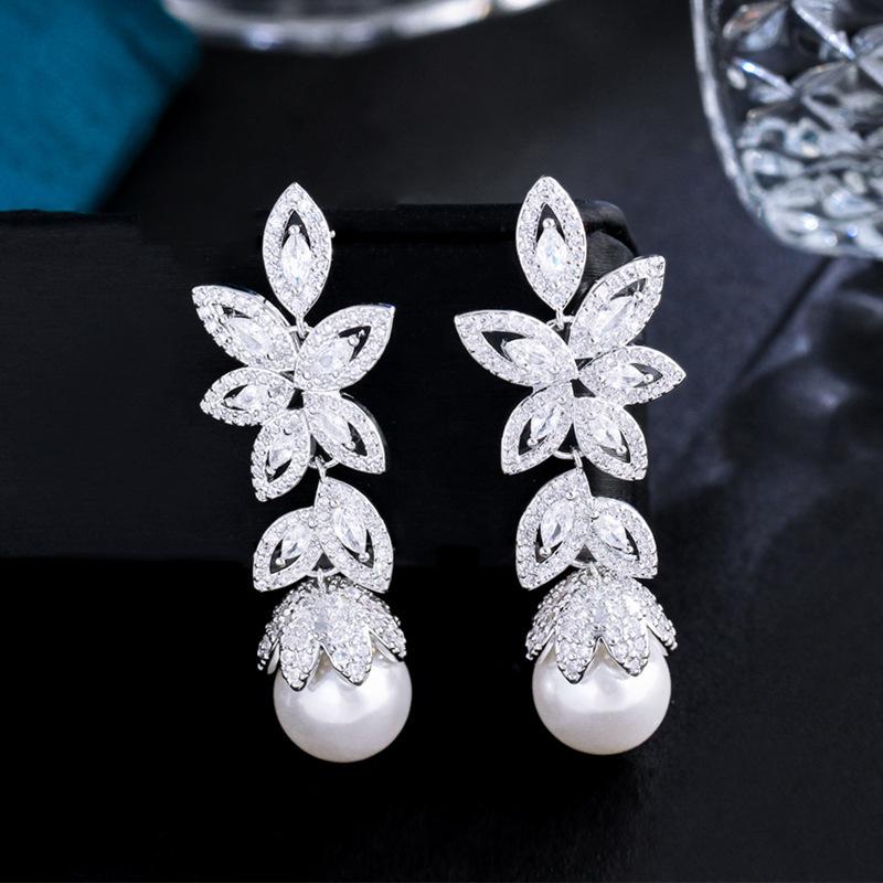 Nadel Leichter Luxus Blatt Voll Diamant Perlenohrringe Leicht Eingelegter Zirkon High-End Temperament Ohrringe Ohrringe