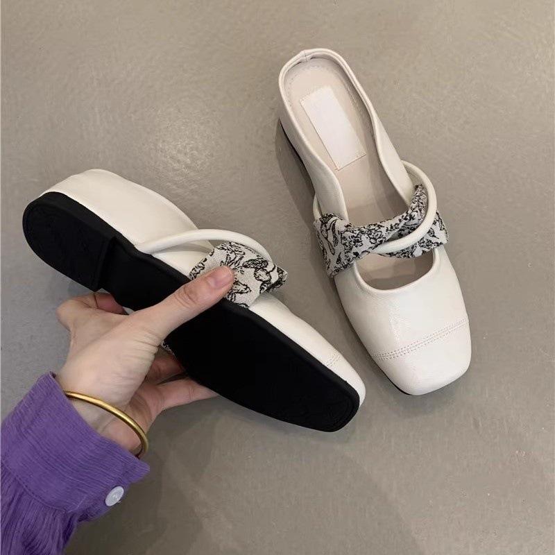 Inner height increase Mary Jane shoes spring and summer 2025 French new Chinese retro with skirt Baotou one foot and half slippers