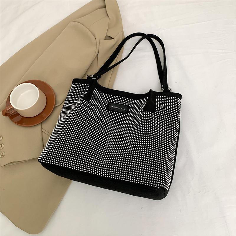 Hasp Pu Ladies Shoulder Bags Diamonds Design Sewing Thread Bags for Women Fashion Bolsas Para Mujeres