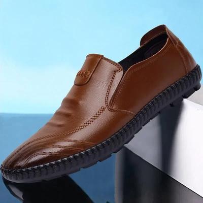 Herrenmode Freizeit-Slipper Bequeme Leichte Laufschuhe Mokassins Atmungsaktive Slip-on Herren Lederschuhe Jogging Sportschuhe