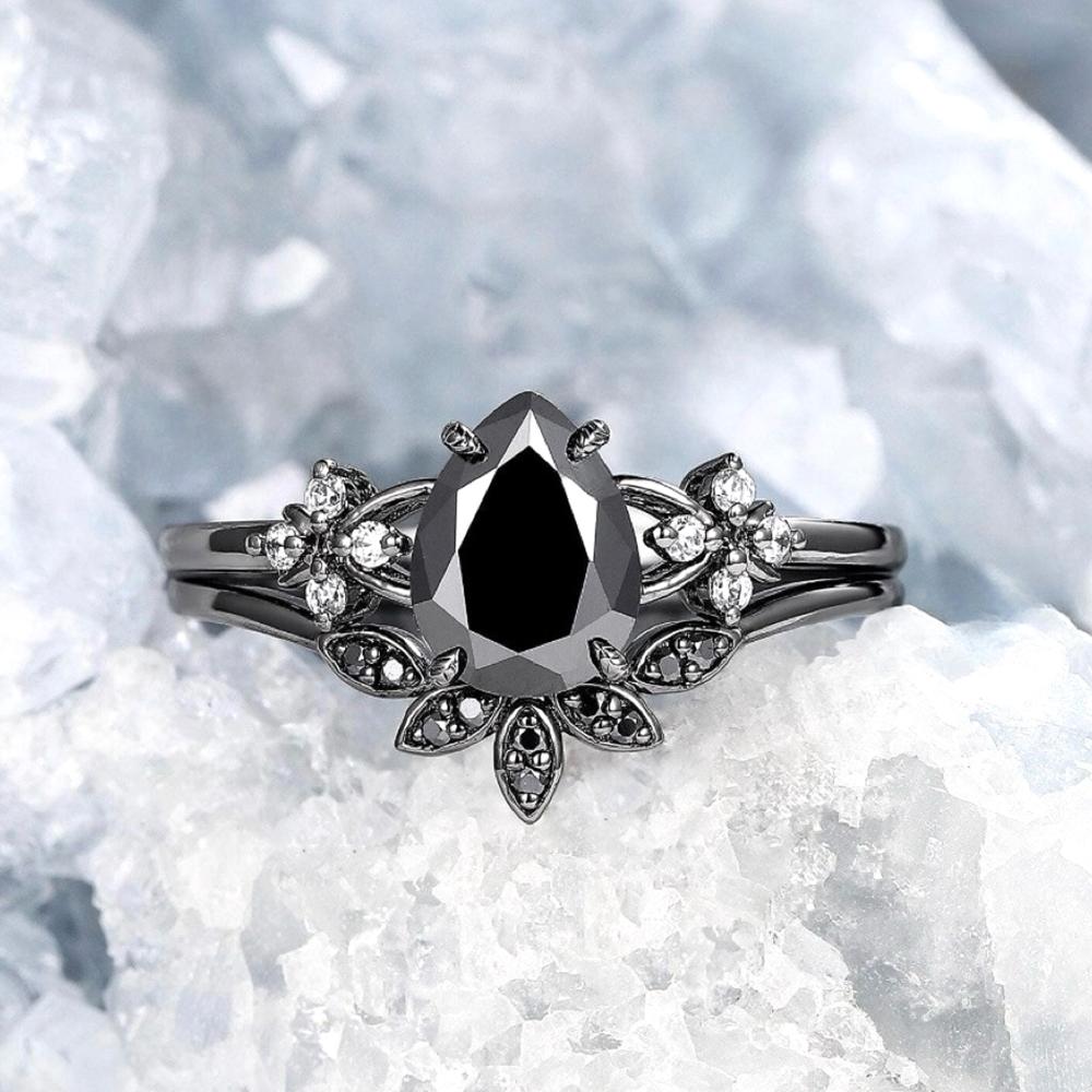 2Pcs/Set Gothic Droplet Shaped Black Zircon Stone Ring Inlaid with Water Vintage Dark Metal Stackable Engagement Wedding Bands