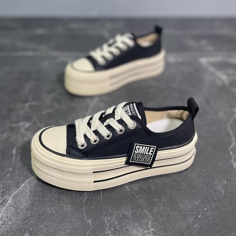Popular Platform White Shoes Women's Spring Summer Breathable Heightening Board Shoes 2025 New Versatile Casual Sports Canvas Shoes